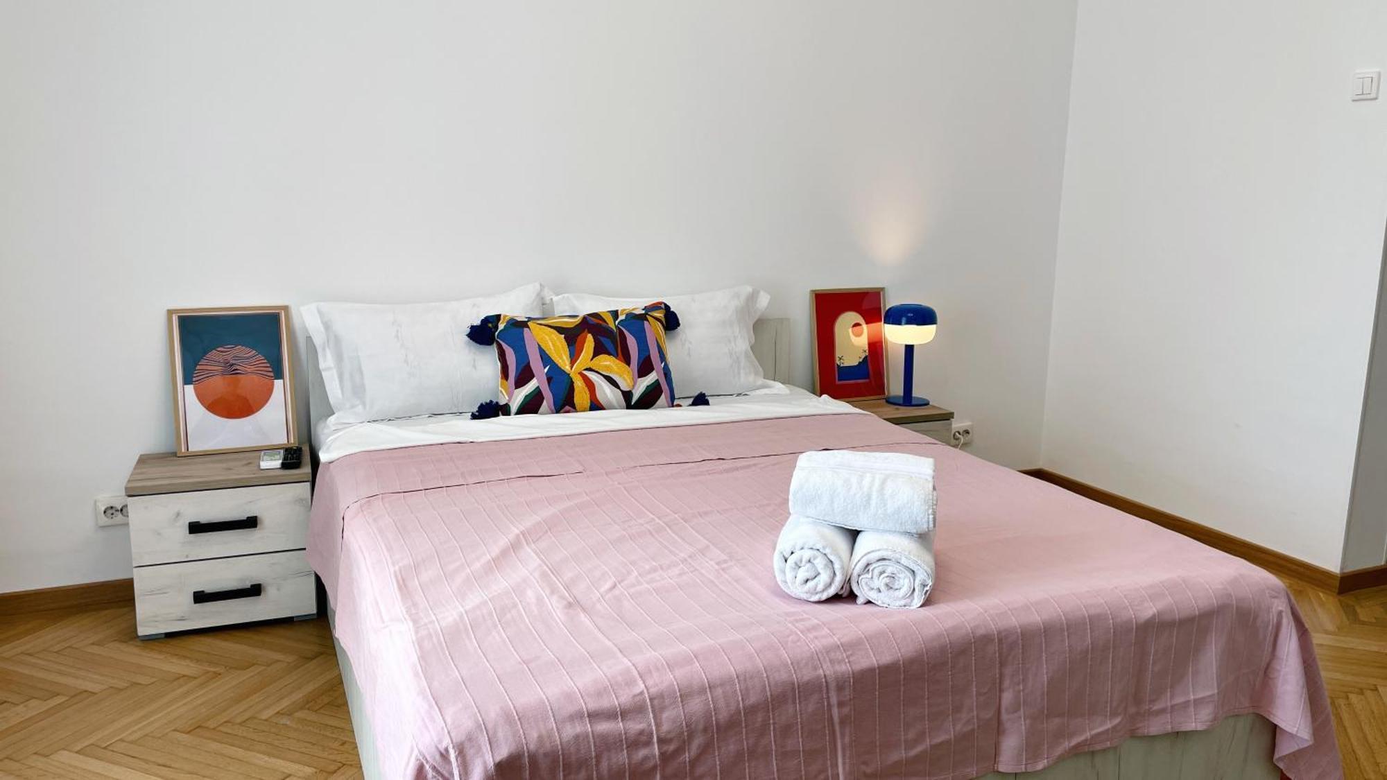 בוקרשט Pinkfluid - Charming Studio In Prime Location מראה חיצוני תמונה