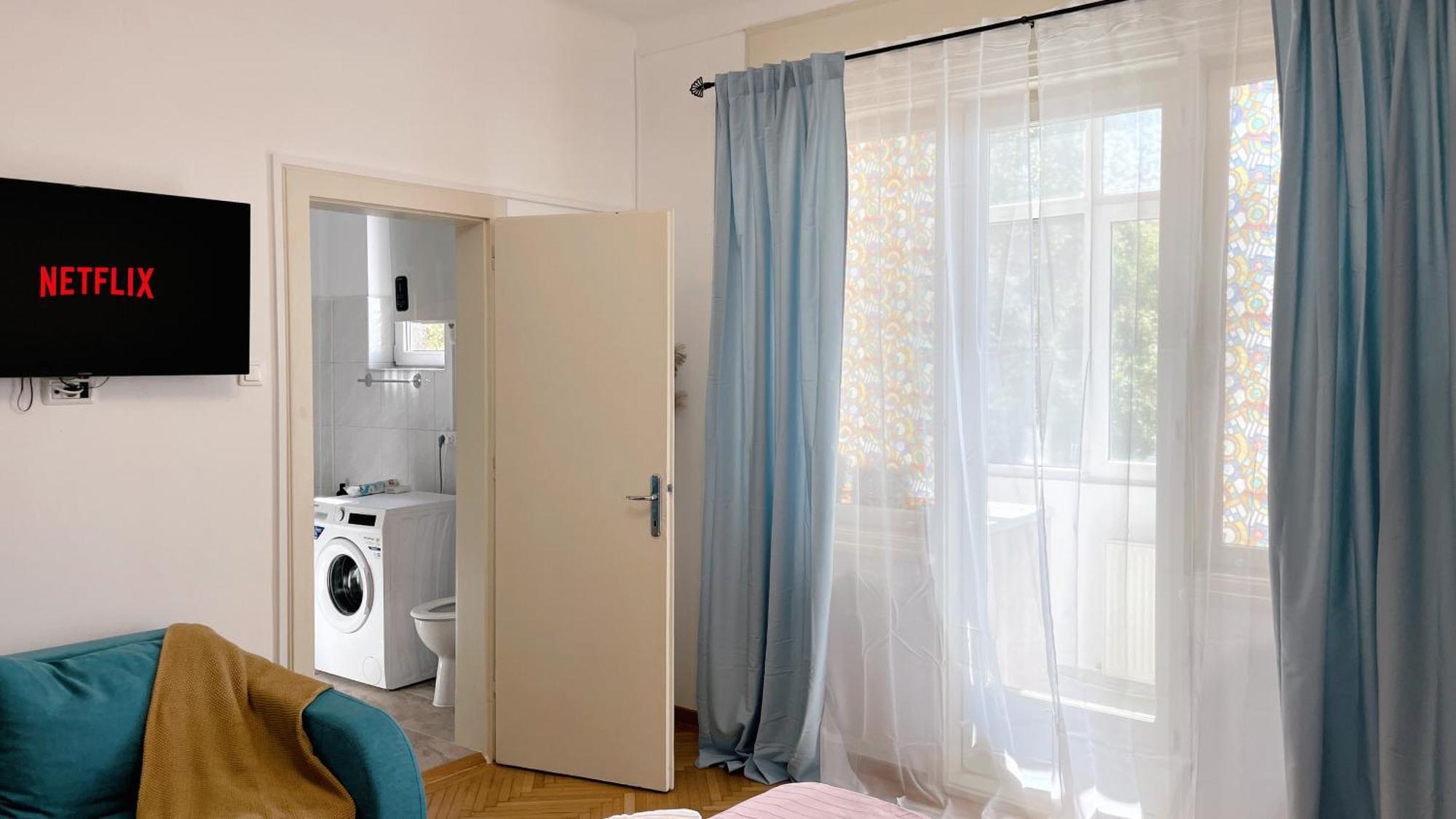 בוקרשט Pinkfluid - Charming Studio In Prime Location מראה חיצוני תמונה